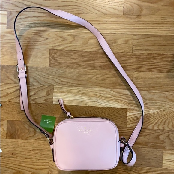 kate spade Handbags - NEW Kate spade purse light pink